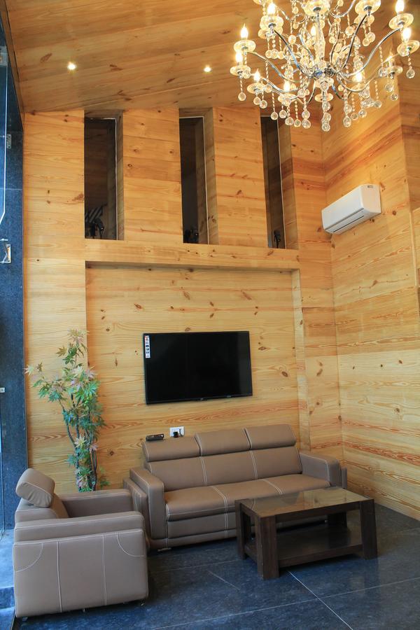 Hotel Ansh 3*